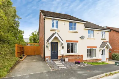 Walkham Court, Gwersyllt, LL11