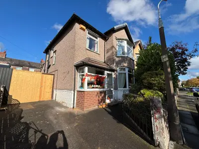 Queens Drive, Mossley Hill, L18