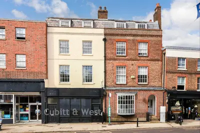 High Street, Dorking, RH4