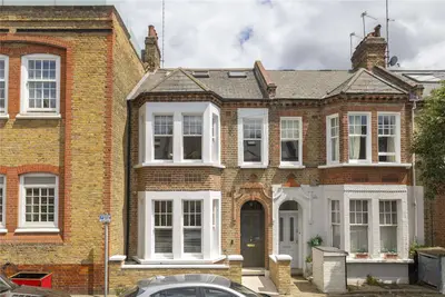 Juer Street, London, SW11 4RE