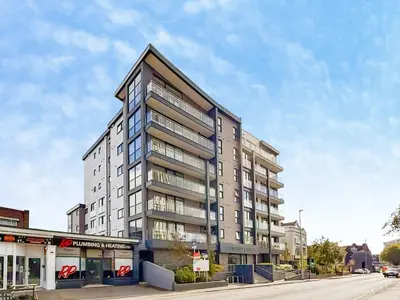 Wimborne Road, Poole, BH15
