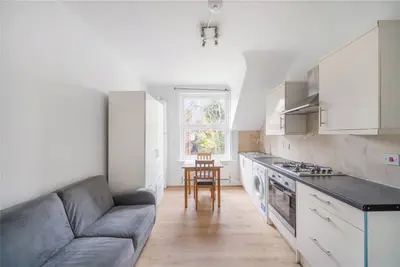 Aldrington Road, London, SW16