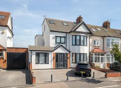 Warren Road, Wanstead, E11