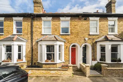 Clairville Gardens, W7