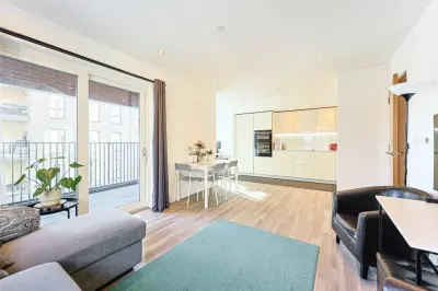 Lismore Boulevard, Colindale, NW9