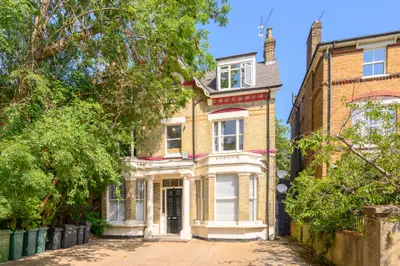 Flat 8, 14 Acol Road, London