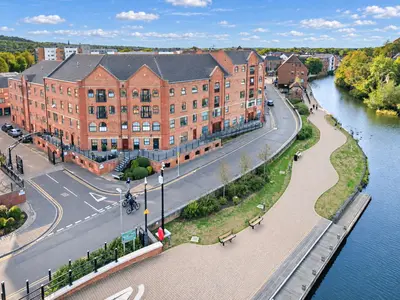 Whitefriars Wharf, Tonbridge, TN9