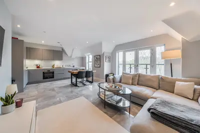 Ellam Court, Bushey Hall Road, Bushey, WD23