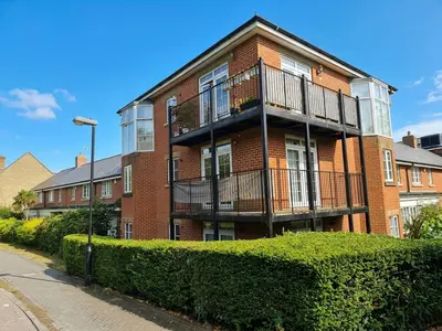 Chambers Walk, Stanmore HA7 4FN