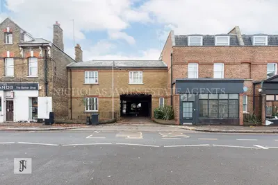 High Street, London, N14