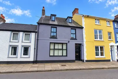 St. James Street, Narberth, SA67