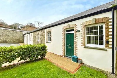 Chy Hwel, Truro, TR1
