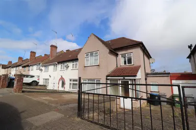 Crest Road, Neasden, NW2